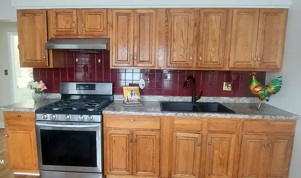 $319,900 | 1105 Assell Avenue, Aurora, IL 60505