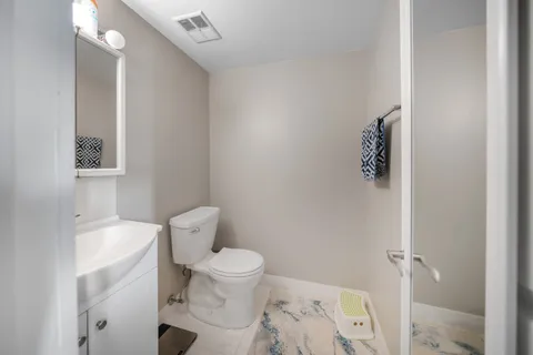 $245,000 | 1460 Fairlane Drive, Unit 312, Schaumburg, IL 60193