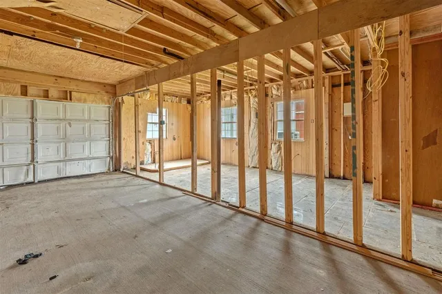 $135,000 | 103 Houssiere Lane, Jennings, LA 70546