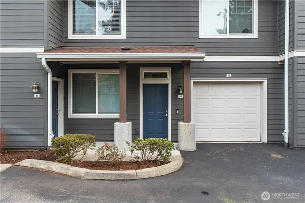 $299,000 | 10800 Southeast 17th Circle, Unit B18, Vancouver, WA 98664