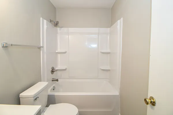 $780 | 811 Golf View Place, Unit D, Clarksville, TN 37043