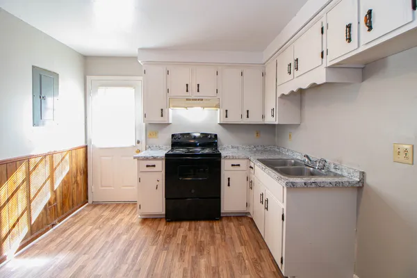 $780 | 811 Golf View Place, Unit D, Clarksville, TN 37043