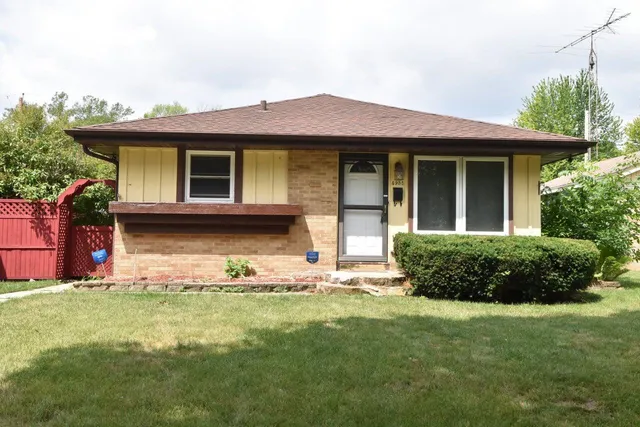$195,000 | 4935 North 88th Street, Milwaukee, WI 53225