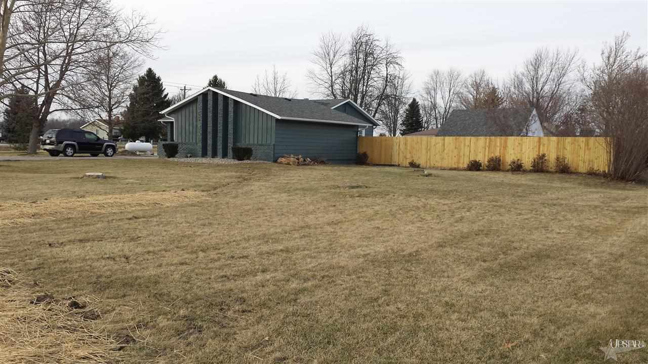 7222 Carroll Road Fort Wayne, IN 46818 - Photo 1 of 24