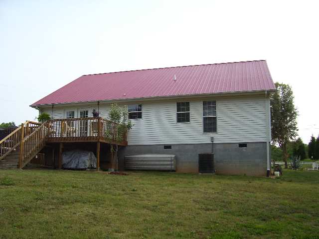 1700 Henderson Road Gray Court, SC 29645 - Photo 2 of 9
