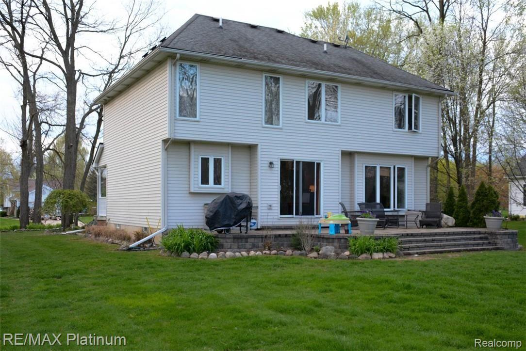 7129 West Ridge Drive Brighton, MI 48116 - Photo 10 of 25 DSC_5586.jpg