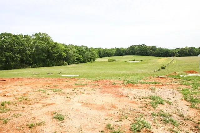 $394,900 | 14193 Old Kentucky Road, Walling, TN 38587