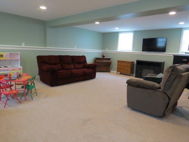 9 Garvin Road Derry, NH 03038 - Photo 16 of 25