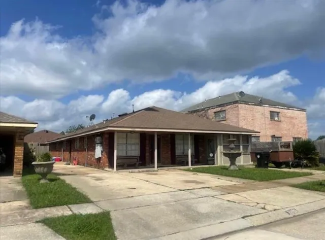 $1,100 | Undisclosed Address, New Orleans, LA 70127