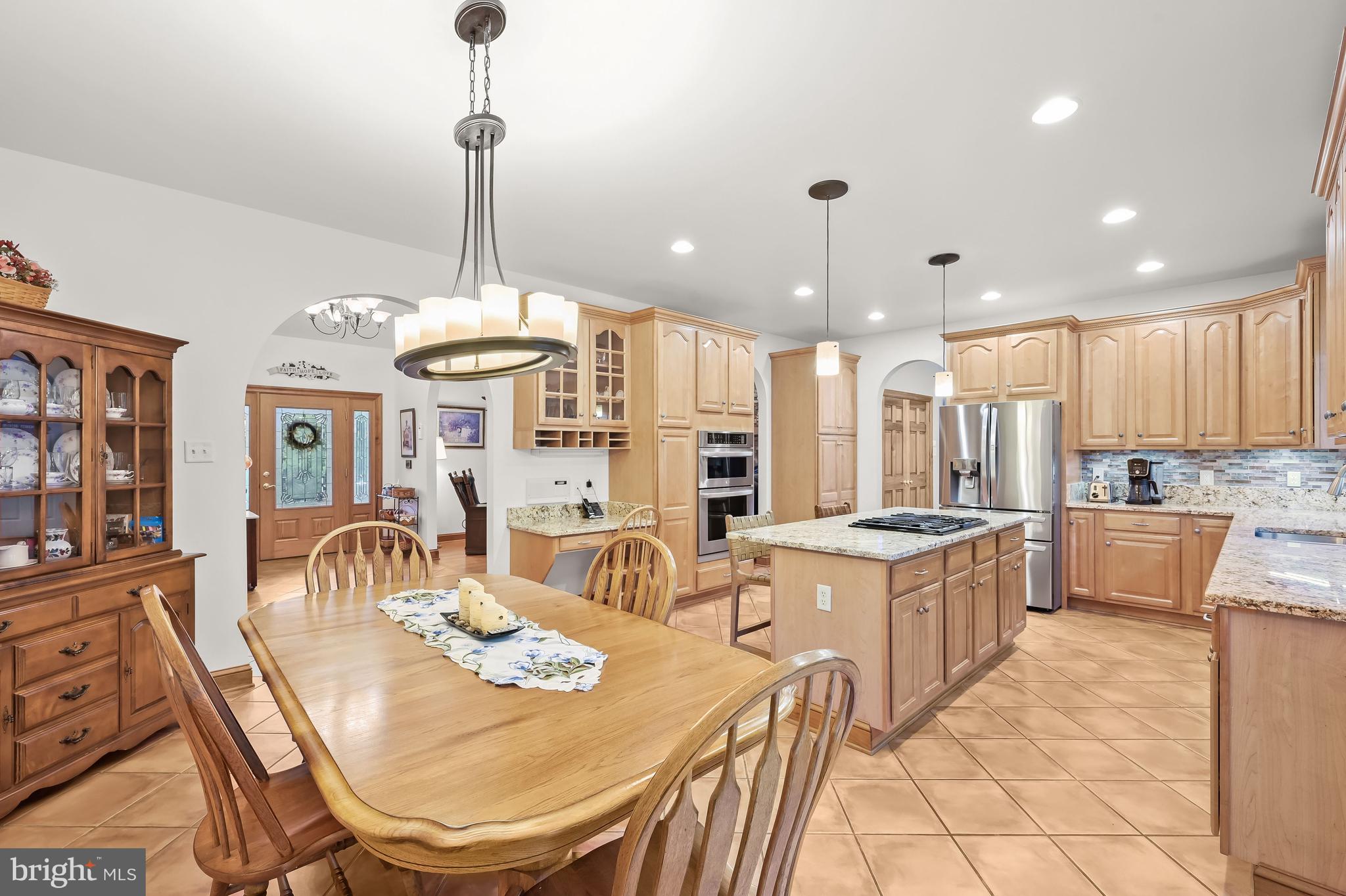 5245 Shookstown Road Frederick, MD 21702 - Photo 20 of 74 Eat-In Kitchen | Casula Dining Area