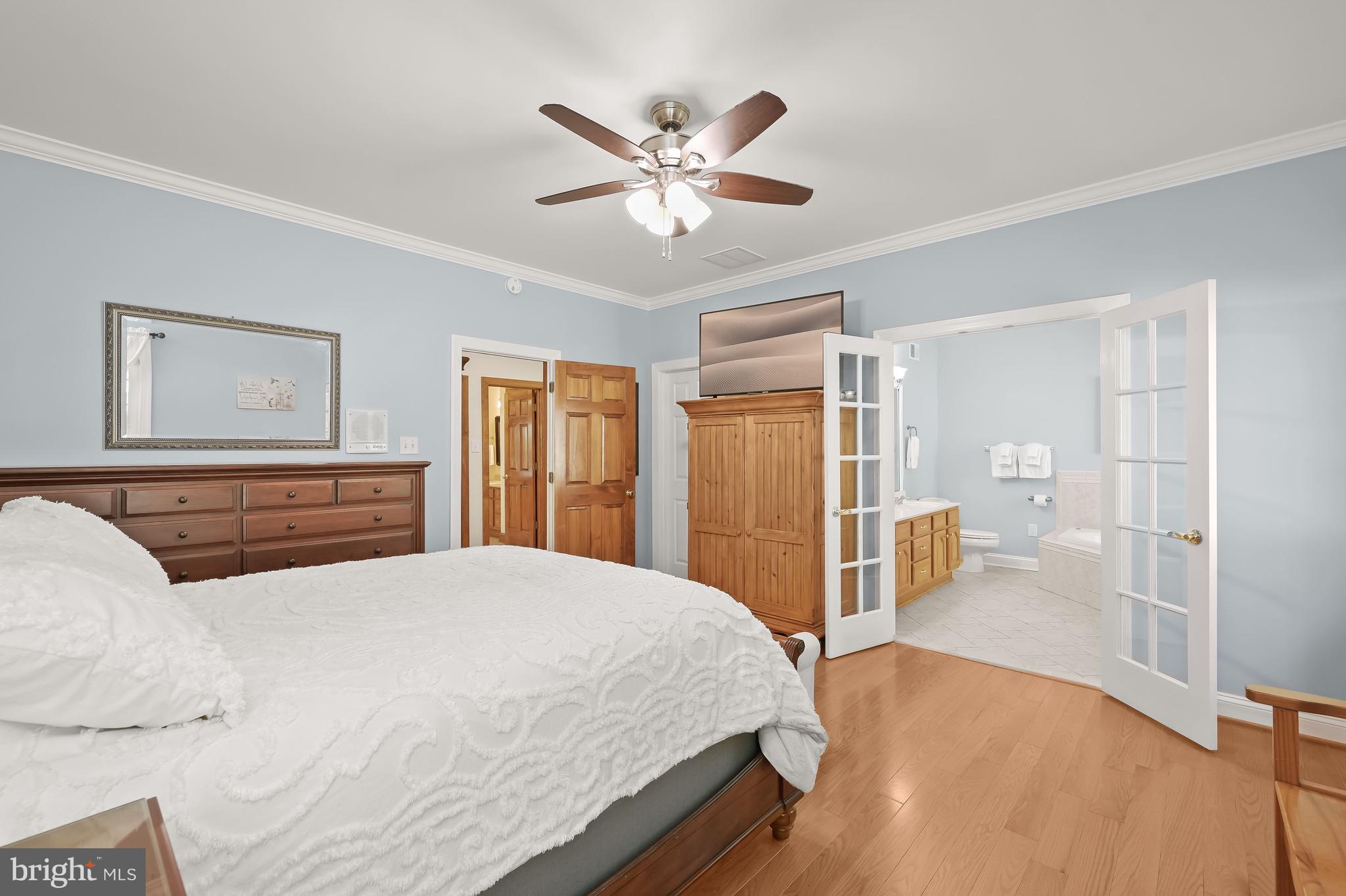 5245 Shookstown Road Frederick, MD 21702 - Photo 27 of 74 Walk-In Closet | En-Suite Full Bath