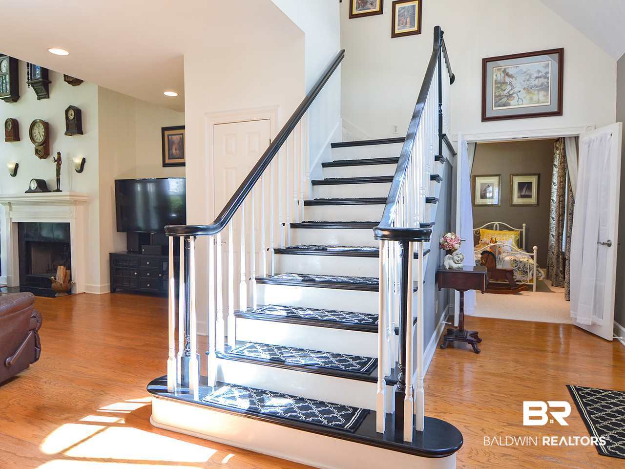 143 Sandy Shoal Loop Fairhope, AL 36532 - Photo 18 of 35 Staircase