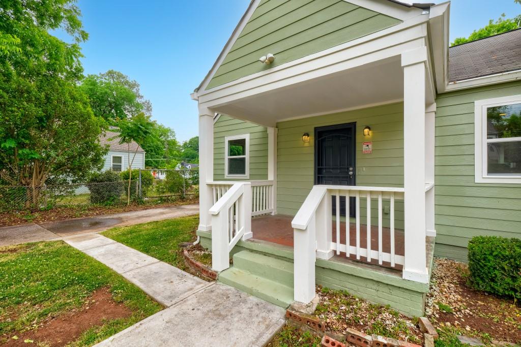 195 Rosser Street Southwest Atlanta, GA 30314 - Photo 4 of 30