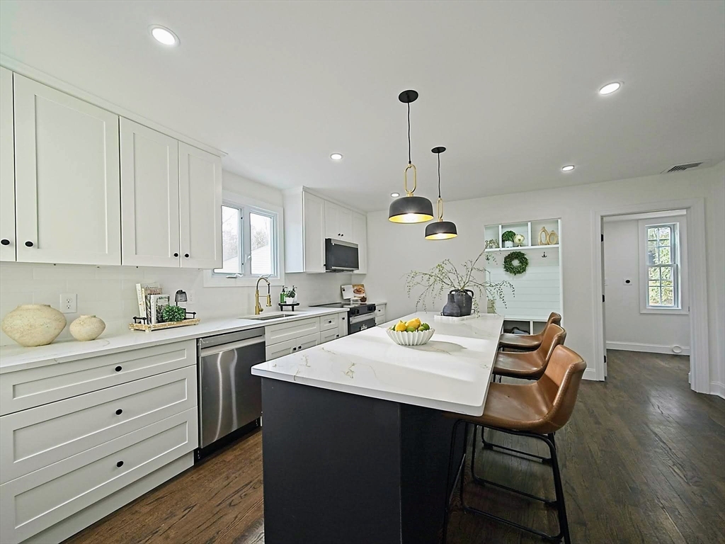 59 Turnpike Street Canton, MA 02021 - Photo 6 of 28