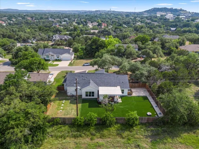 $519,000 | 15202 Cavalier Canyon Drive, Lakeway, TX 78734