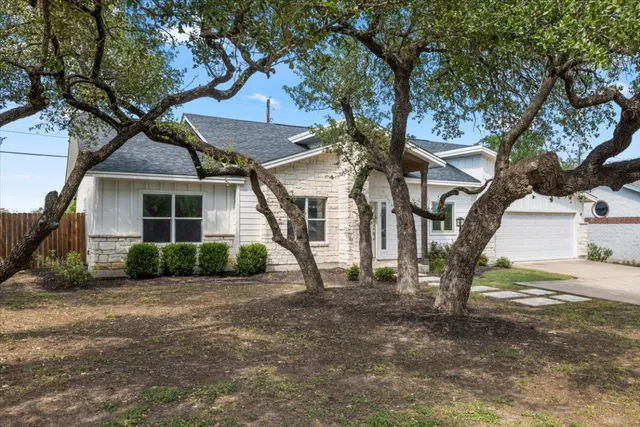 $519,000 | 15202 Cavalier Canyon Drive, Lakeway, TX 78734