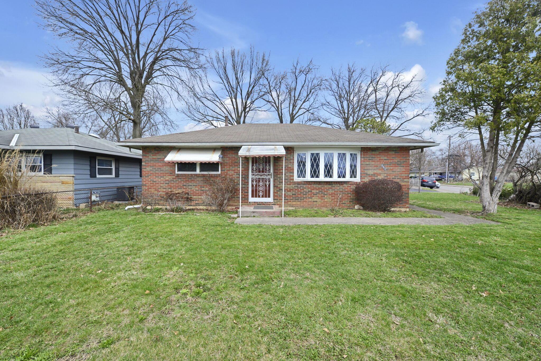 860 Basswood Road Columbus, OH 43207 - Photo 3 of 35 2-web-or-mls-860-basswood-rd
