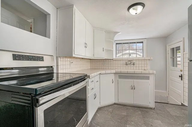 $129,000 | 1339 East Bowman Street, South Bend, IN 46613