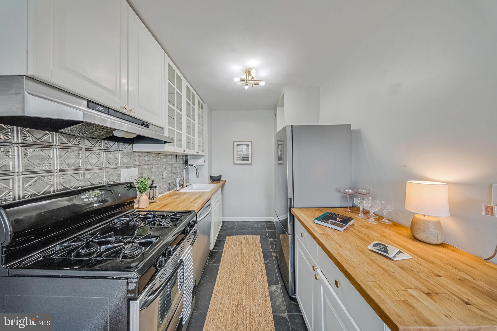 1300 South Arlington Ridge Road, Unit 708 Arlington, VA 22202 - Photo 12 of 35