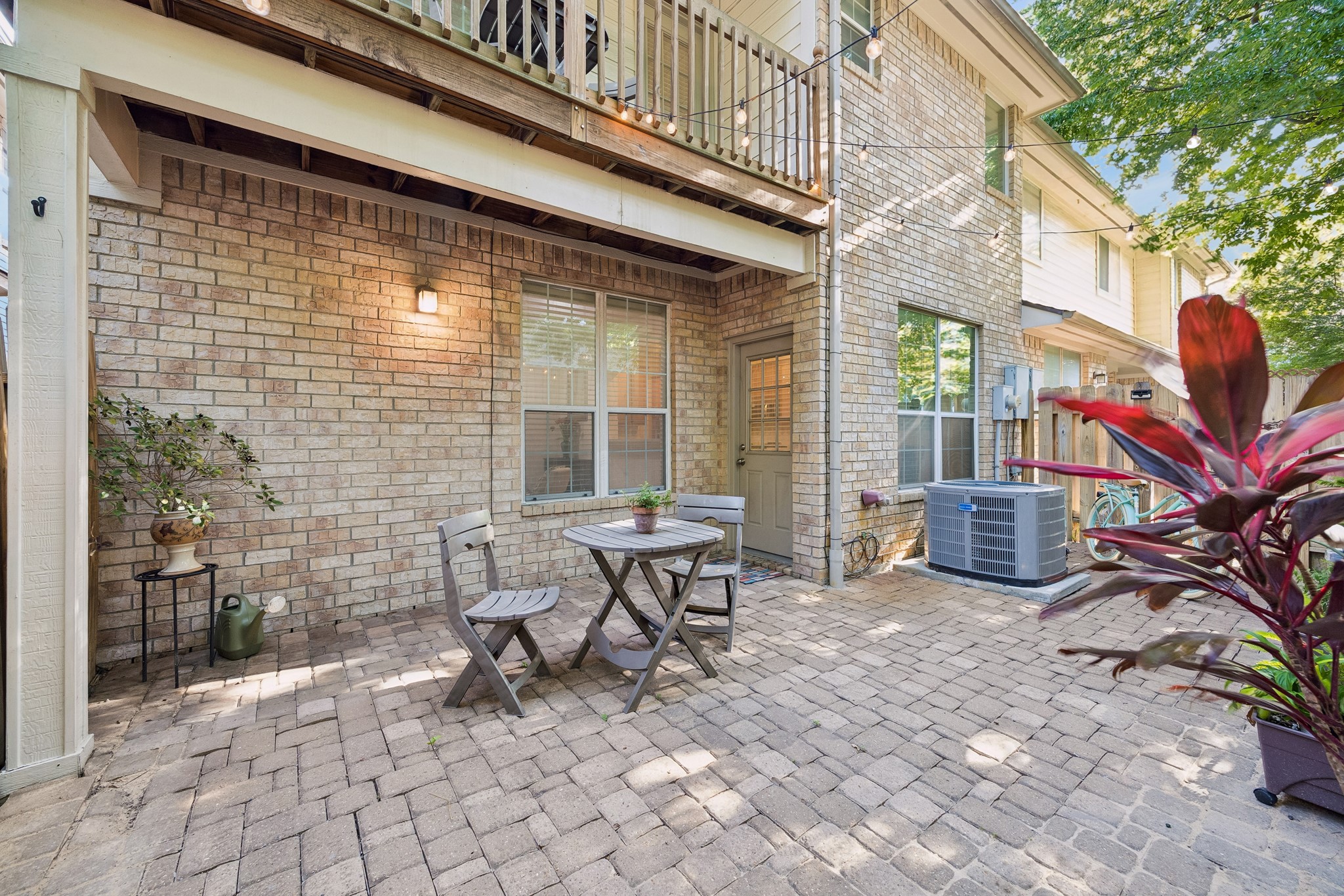 7618 North Linpar Court Houston, TX 77040 - Photo 29 of 34 The Private Courtyard perfect for a quiet Morning cup of coffee or extra space for of the party!