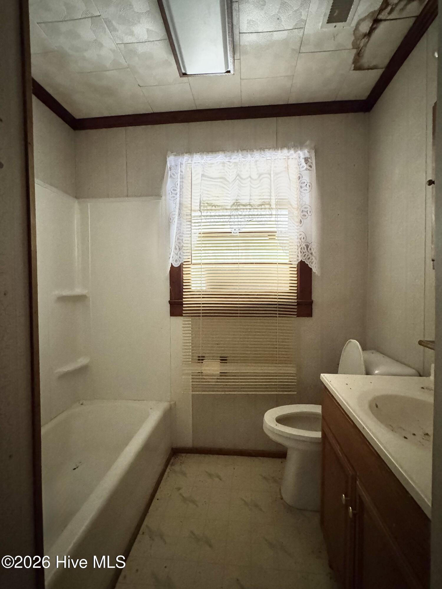 1644 Smyrna Road Whiteville, NC 28472 - Photo 14 of 17 Bathroom 2