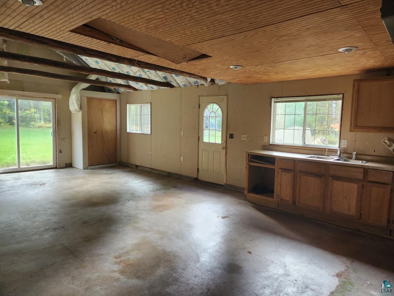 9152 Hakola Road Hibbing, MN 55746 - Photo 3 of 11