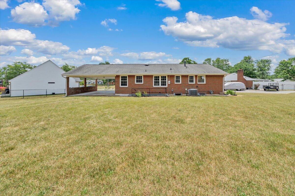 409 Decatur Circle Salem, VA 24153 - Photo 37 of 47 37-MIB06366