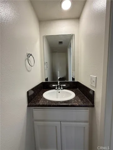 $2,895 | 5250 Colodny Drive, Unit 22, Agoura Hills, CA 91301