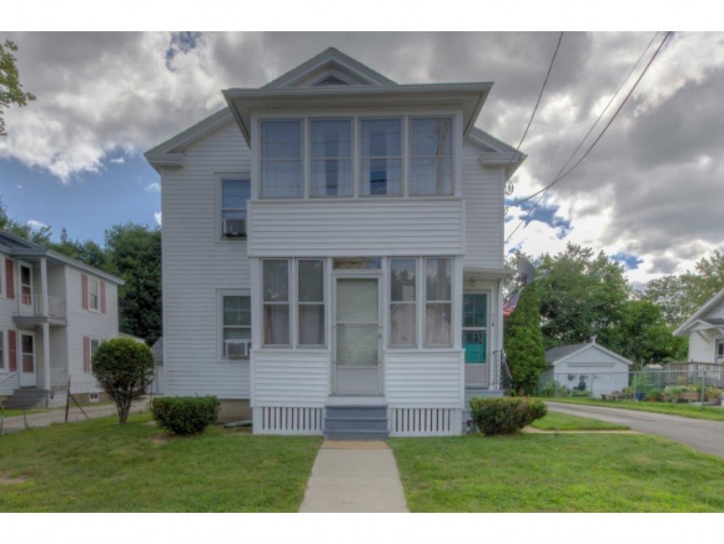 54 Washington Street Rochester, NH 03867 - Photo 2 of 22