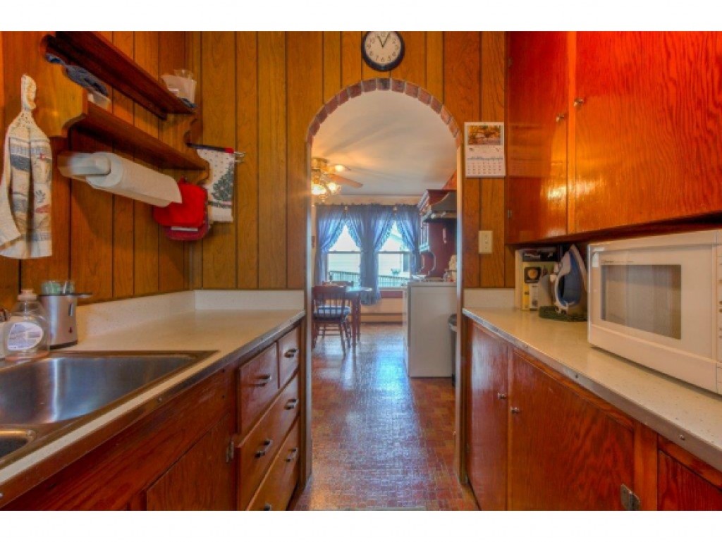 54 Washington Street Rochester, NH 03867 - Photo 14 of 22