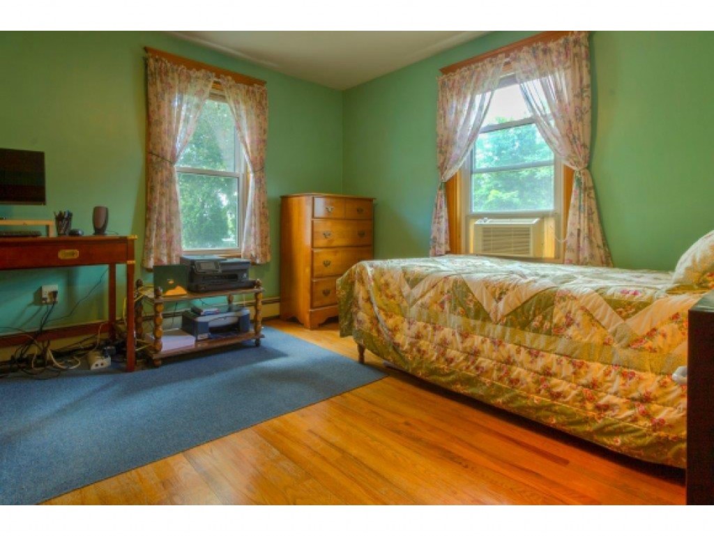 54 Washington Street Rochester, NH 03867 - Photo 17 of 22