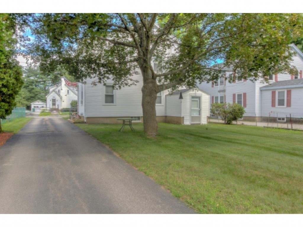 54 Washington Street Rochester, NH 03867 - Photo 6 of 22
