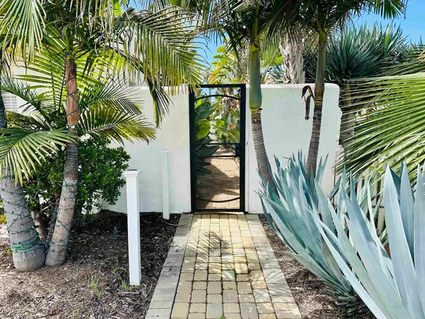 $2,200 | 705 North Ditmar Street, Unit 2, Oceanside, CA 92054