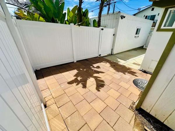 $2,200 | 705 North Ditmar Street, Unit 2, Oceanside, CA 92054