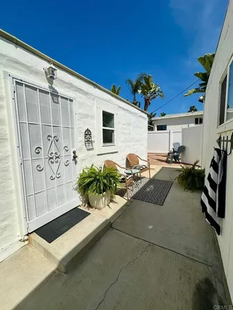$2,200 | 705 North Ditmar Street, Unit 2, Oceanside, CA 92054