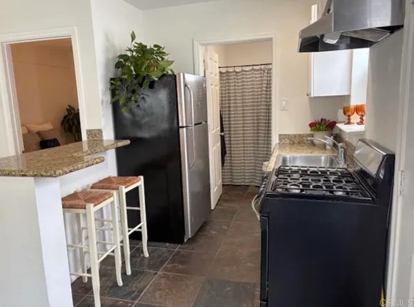 $2,200 | 705 North Ditmar Street, Unit 2, Oceanside, CA 92054