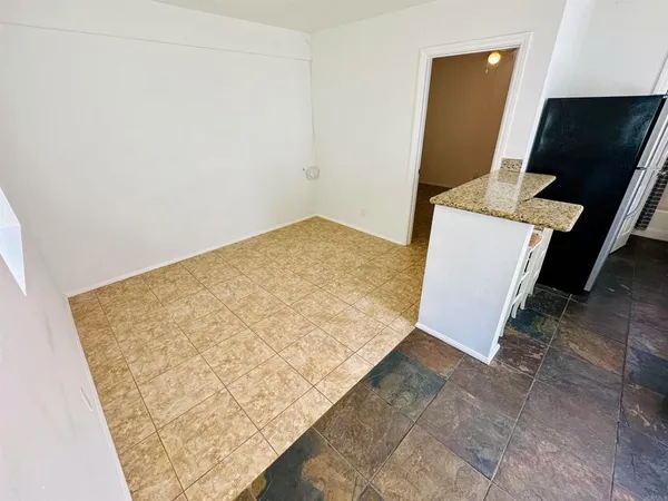 $2,200 | 705 North Ditmar Street, Unit 2, Oceanside, CA 92054