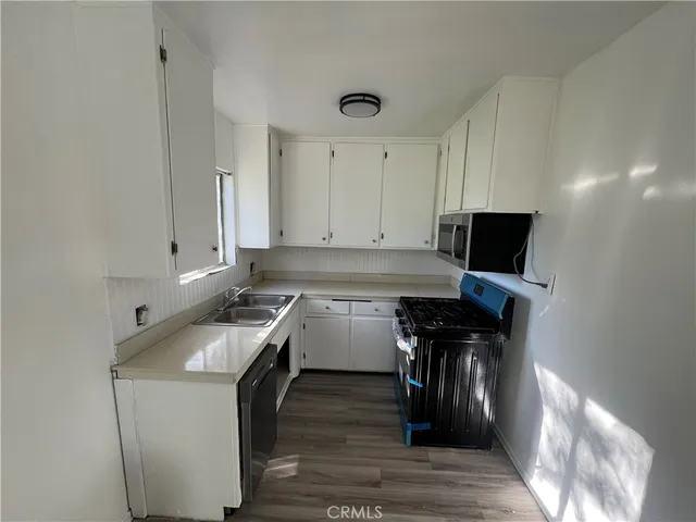 $1,925 | 32942 Perret Boulevard, Lake Elsinore, CA 92530