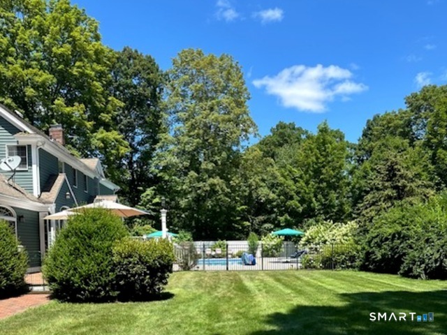 905 Baldwin Road Woodbridge, CT 06525 - Photo 4 of 10