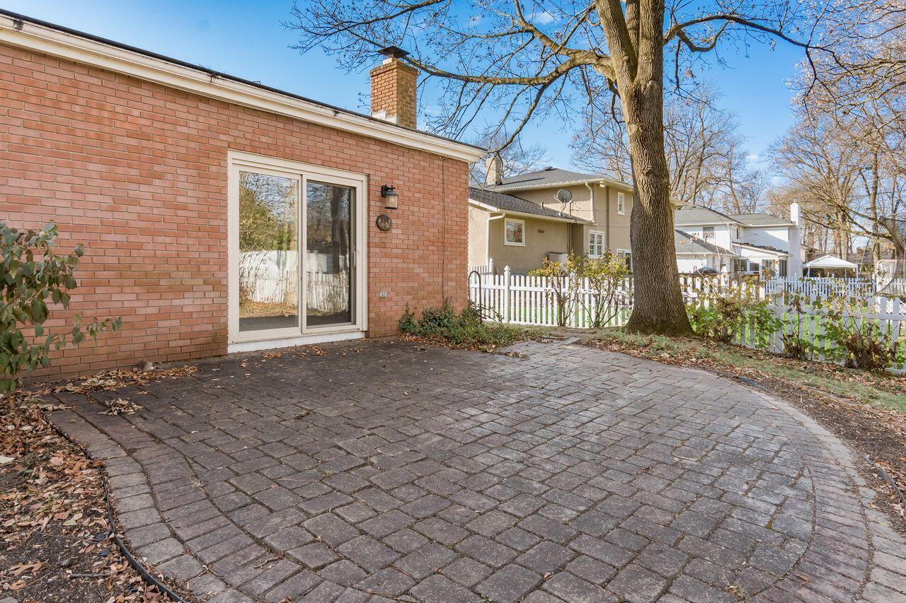 1388 Castleton Road North Columbus, OH 43220 - Photo 27 of 31 Patio