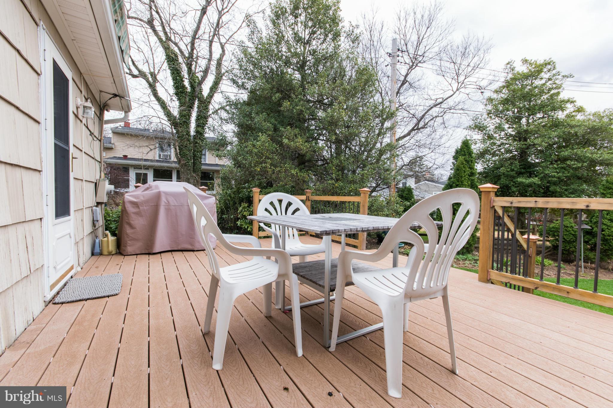 213 Garden Road Baltimore, MD 21286 - Photo 23 of 30 Rear Deck
