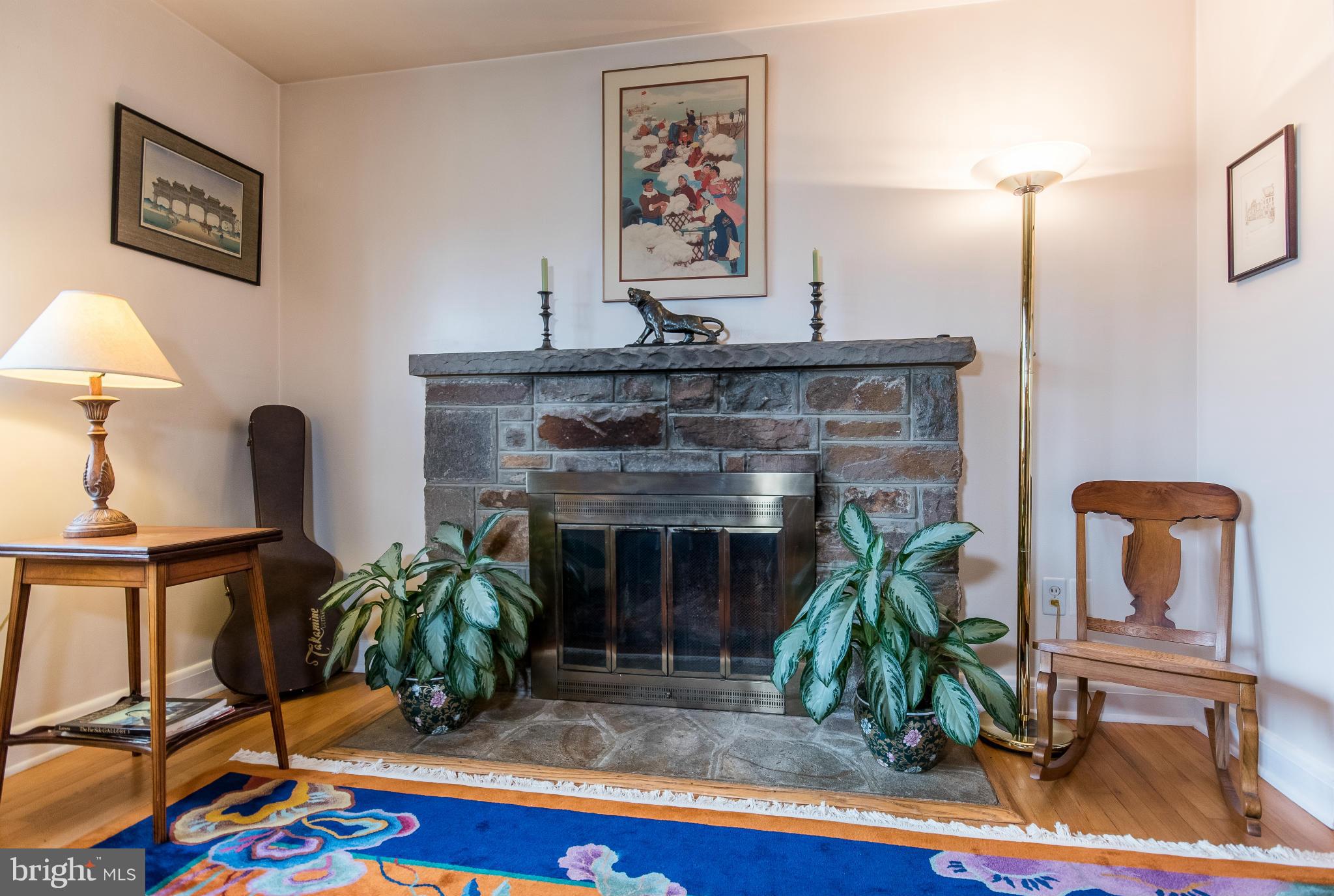 213 Garden Road Baltimore, MD 21286 - Photo 4 of 30 Living Room