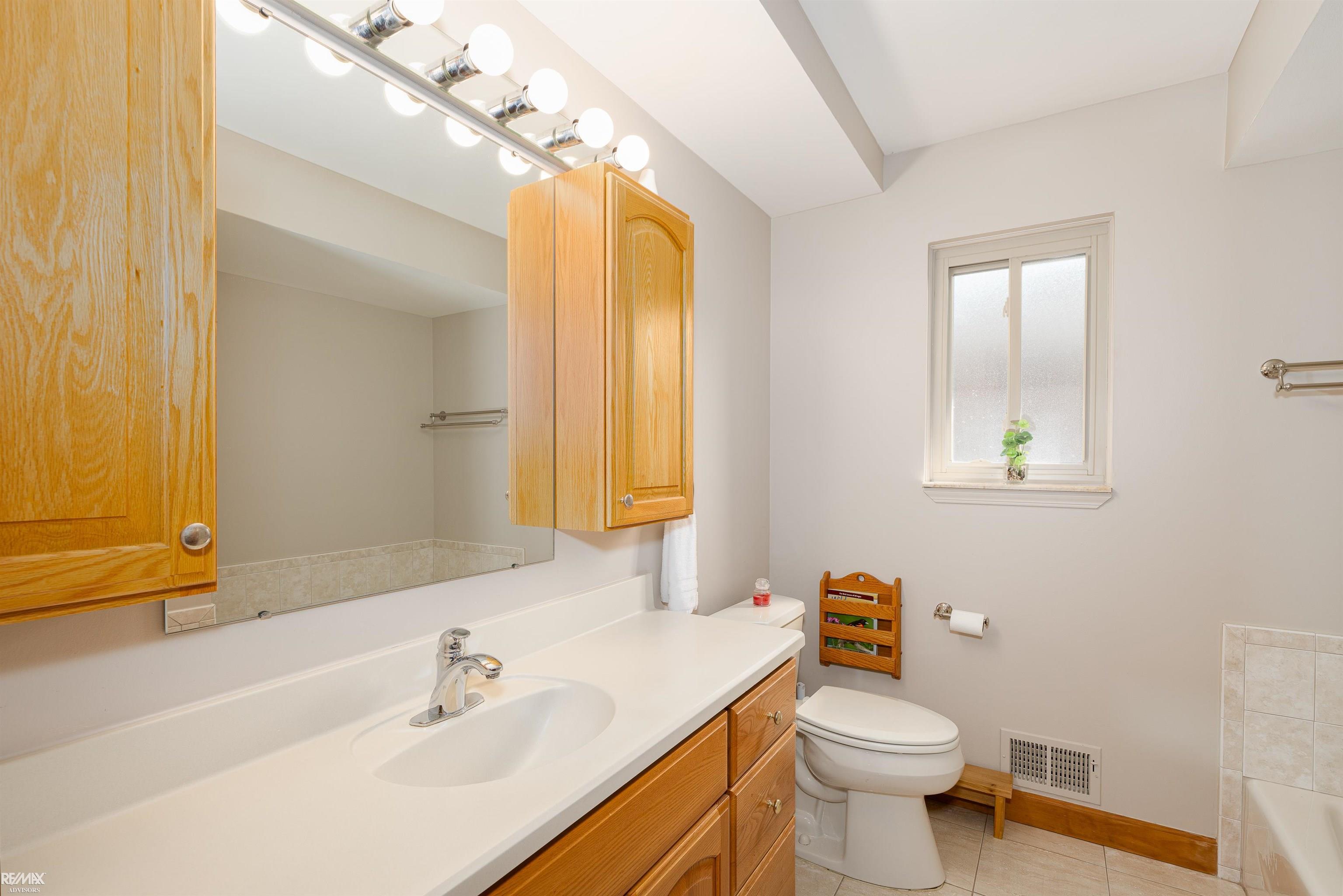 7222 Bluebill Road Algonac, MI 48001 - Photo 41 of 44 50117791-40.JPG