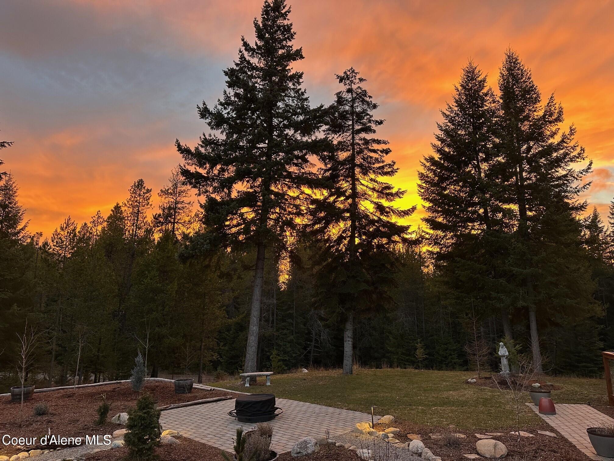 24414 North Wendler Loop Rathdrum, ID 83858 - Photo 46 of 49 Front view Sunset