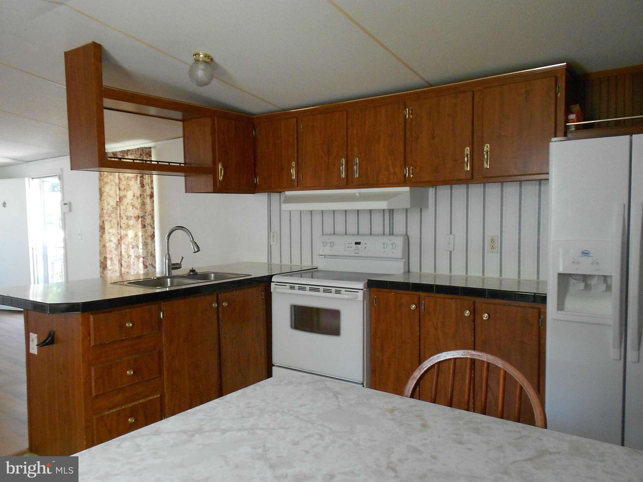 72 Valley Bottom Road Aberdeen, MD 21001 - Photo 2 of 16 Kitchen