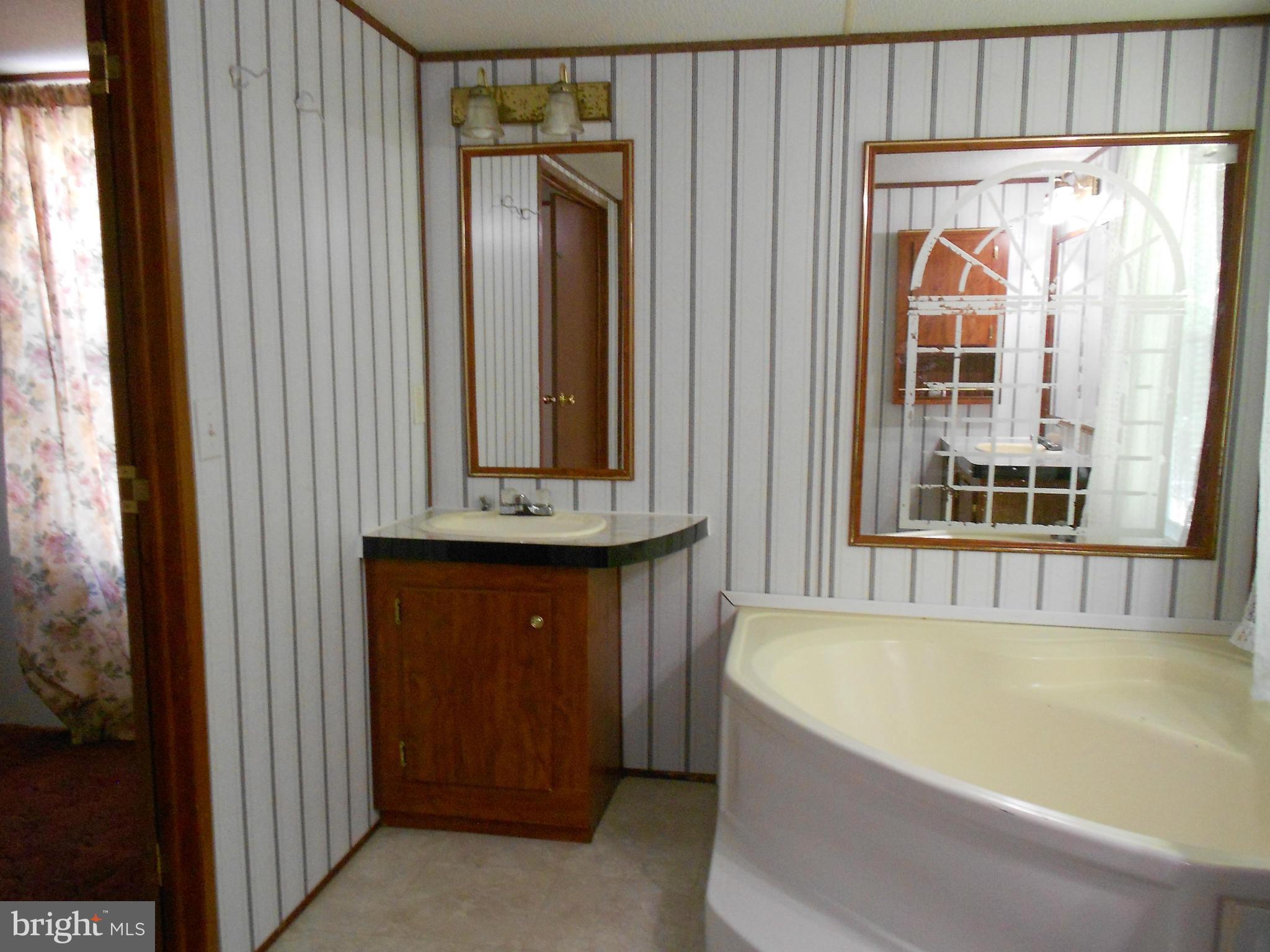 72 Valley Bottom Road Aberdeen, MD 21001 - Photo 11 of 16 Bath (Master)