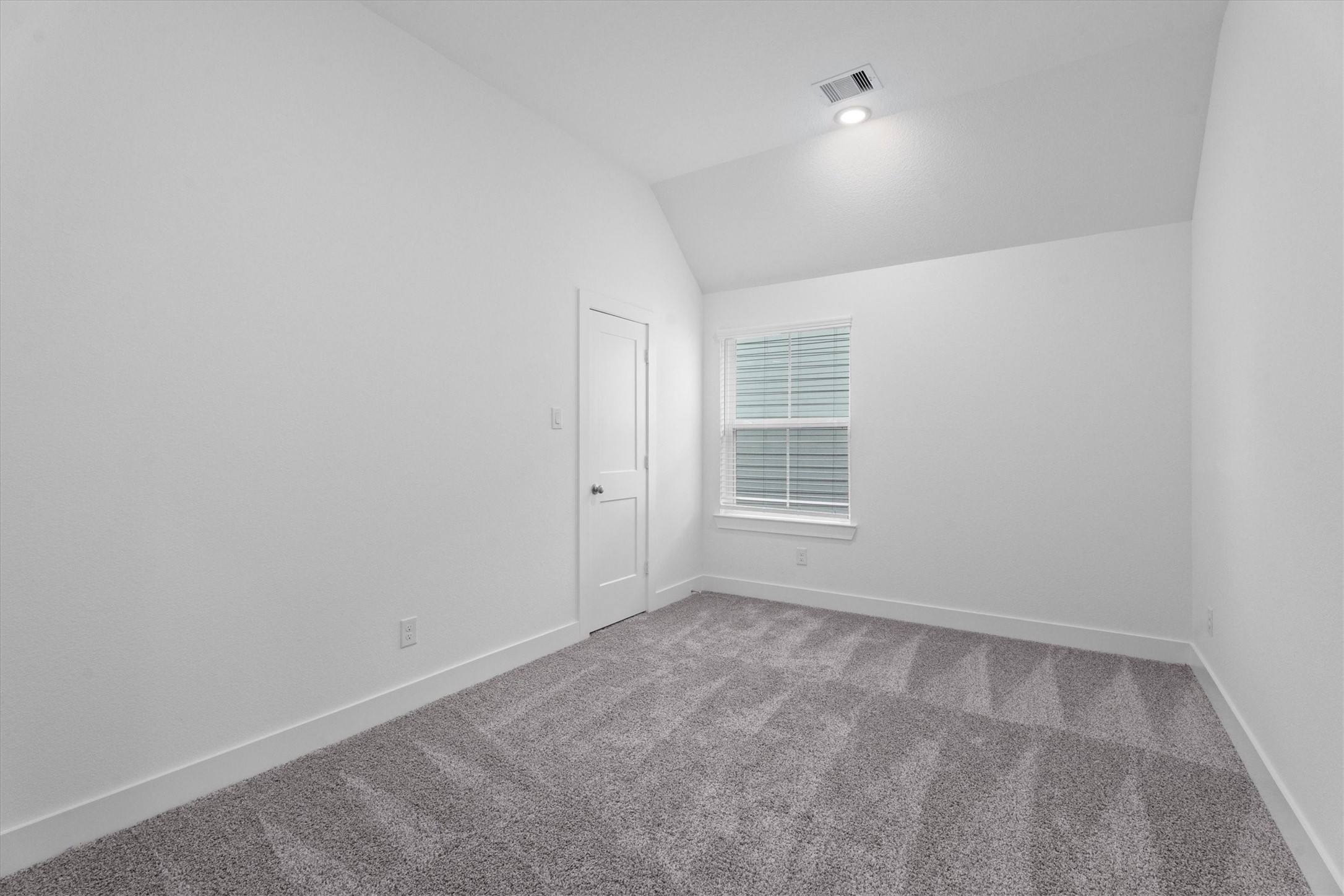 120 Red Cascade Trail Willis, TX 77318 - Photo 32 of 37