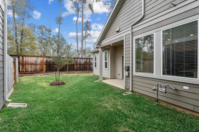 $2,575 | 120 Red Cascade Trail, Willis, TX 77318