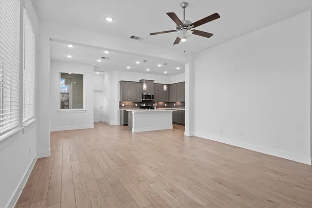 $2,575 | 120 Red Cascade Trail, Willis, TX 77318