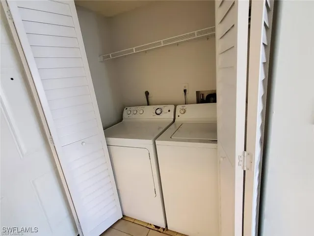 $1,200 | 3417 Winkler Avenue, Unit 607, Fort Myers, FL 33916